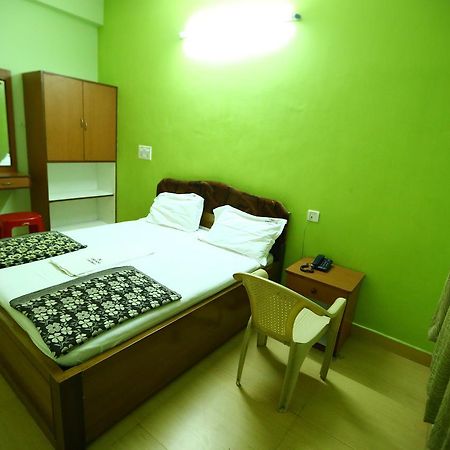 Abirami Residency Otel Tirukkadaiyur Dış mekan fotoğraf
