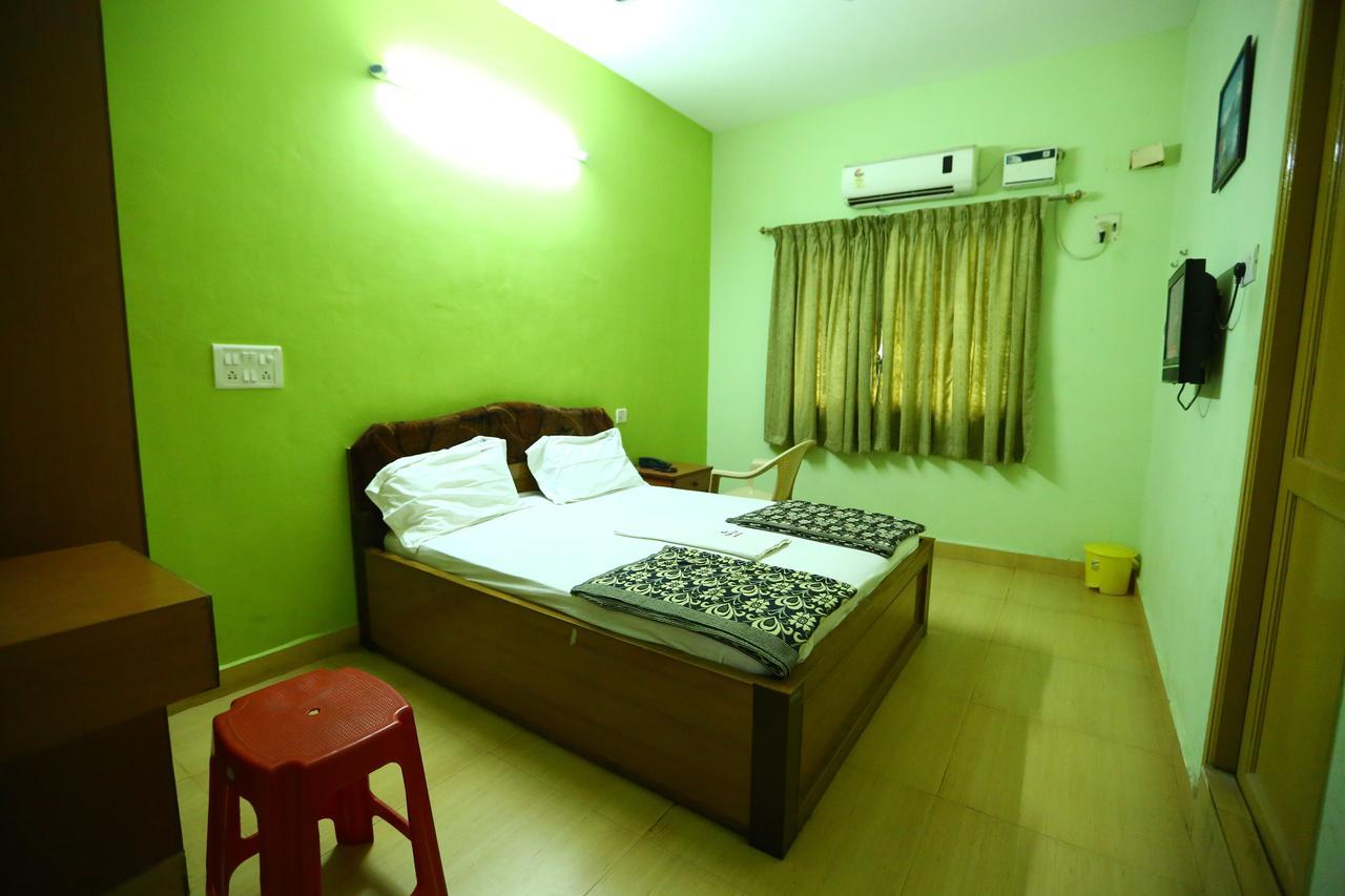 Abirami Residency Otel Tirukkadaiyur Dış mekan fotoğraf