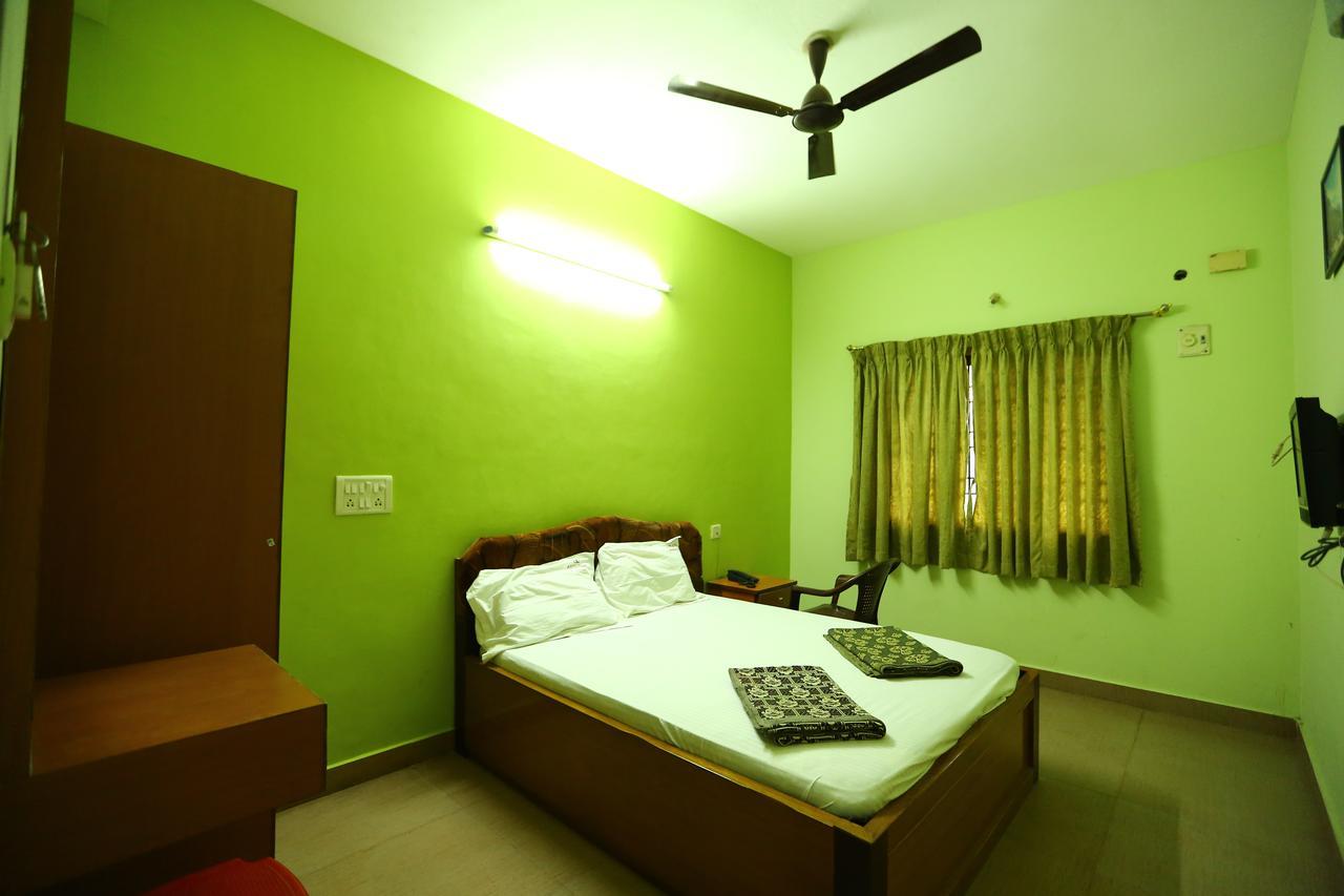 Abirami Residency Otel Tirukkadaiyur Dış mekan fotoğraf